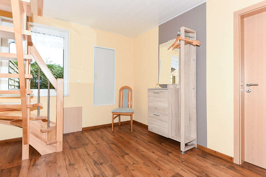 Ferienhaus „Nordsee“ (Nr. 9) - Flur im Erdgeschoss