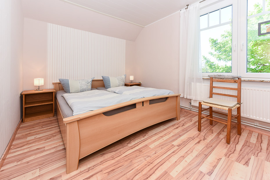 Ferienwohnung „Leuchtturm“ (Nr. 7) - Schlafzimmer 1