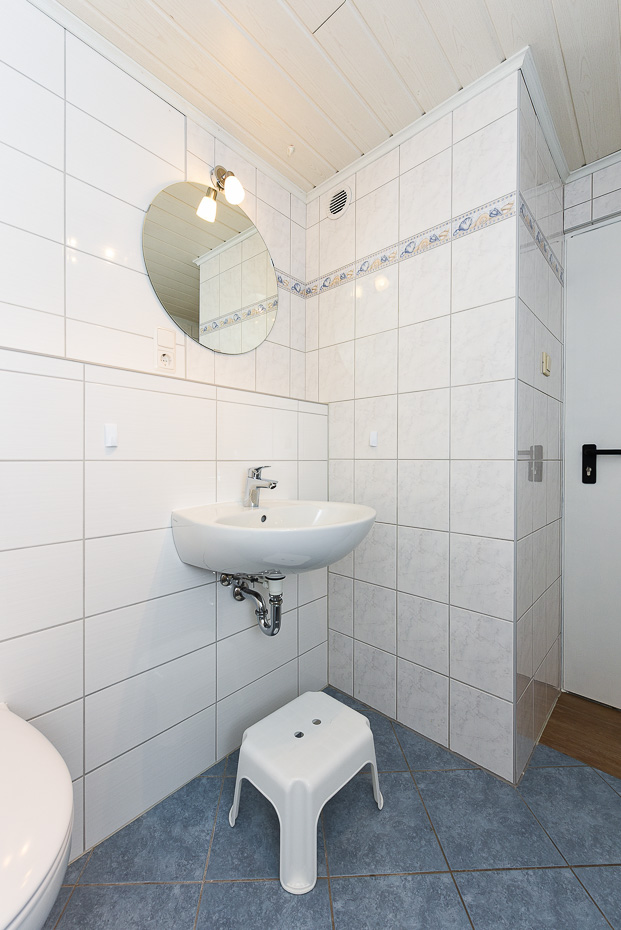 Ferienwohnung „Düne“ (Nr. 8) - Badezimmer im Erdgeschoss