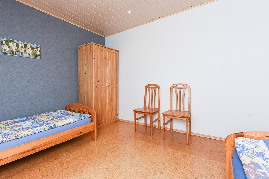 Ferienwohnung „Düne“ (Nr. 8) - Schlafzimmer 2/Kinderzimmer