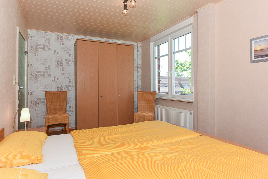 Ferienwohnung „Düne“ (Nr. 8) - Schlafzimmer
