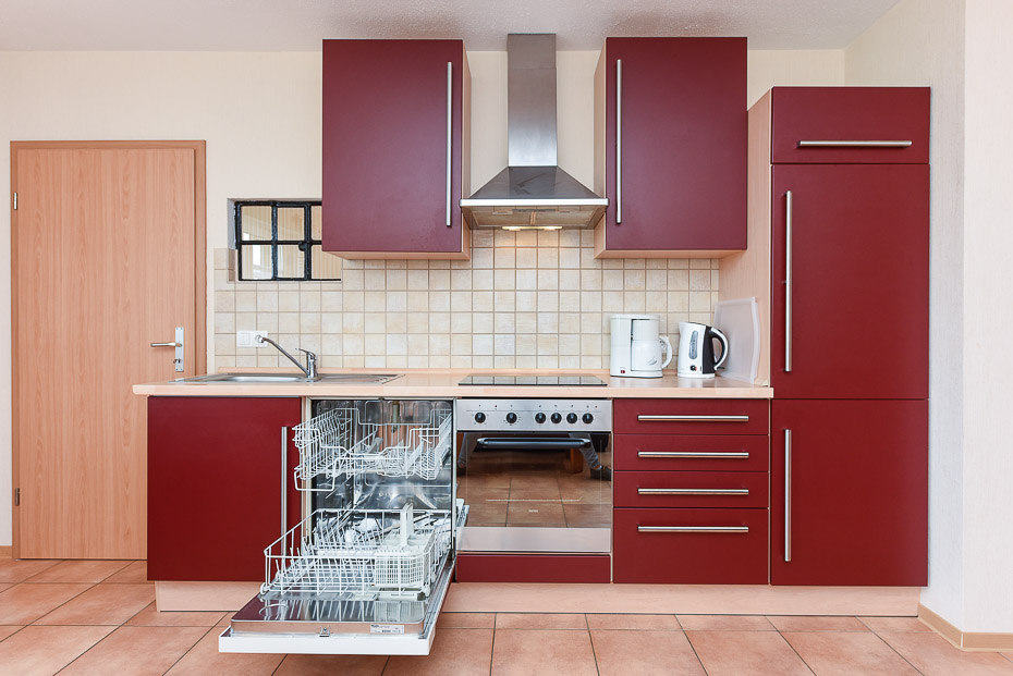 Ferienwohnung „Seestern“ (Nr. 3) - Wohnzimmer mit integriertem Küchenbereich