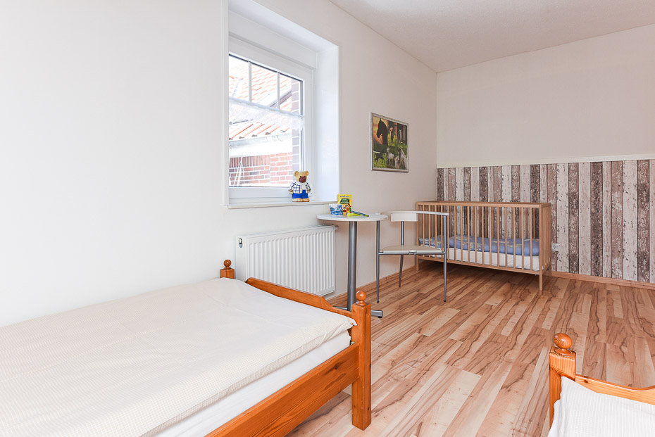 Ferienwohnung „Wattwurm“ (Nr. 6) - Schlafzimmer 2/Kinderzimmer