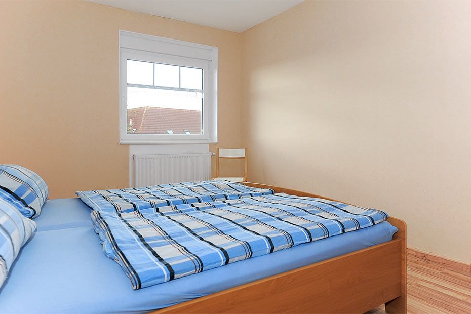 Ferienwohnung „Wattwurm“ (Nr. 6) - Schlafzimmer 1