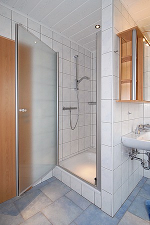 Ferienwohnung „Deichwind“ - Badezimmer