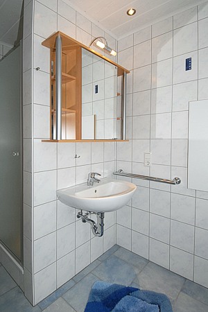 Ferienwohnung „Deichwind“ - Badezimmer