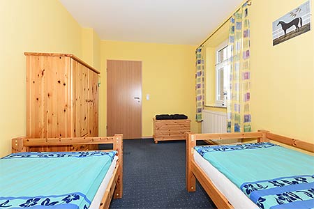 Ferienwohnung „Deichwind“ - Schlafzimmer 2/Kinderzimmer