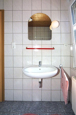 Ferienwohnung 2 - Badezimmer