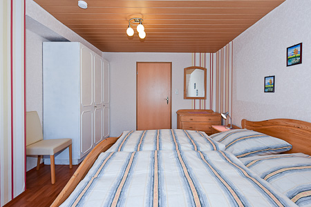 Ferienwohnung 2 - Schlafzimmer 1
