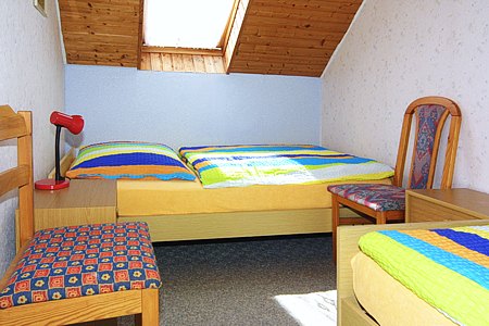 Ferienwohnung 2 - Schlafzimmer 2/Kinderzimmer