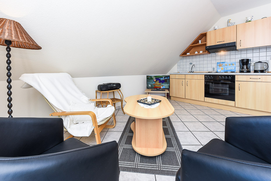 Ferienwohnung „Fresena“ - Wohnraum mit integrierter Küche