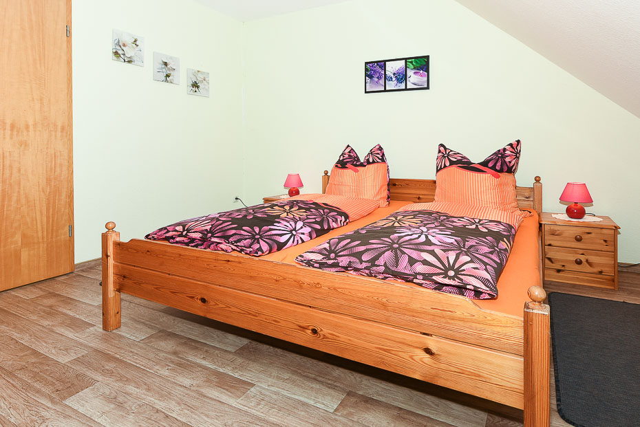 Ferienwohnung „Peerstall“ - Schlafzimmer 1