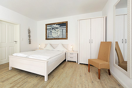 Ferienwohnung „An't Peerstall“ - Wohn- und Schlafraum