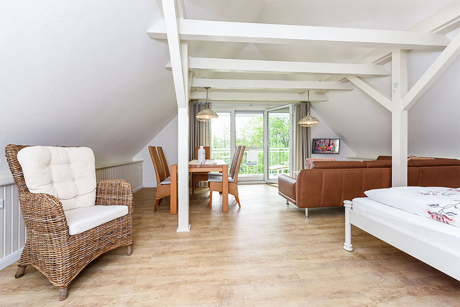 Ferienwohnung Balkonwohnung - Wohn- und Schlafraum