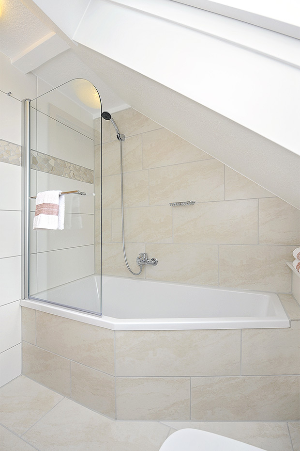 Ferienwohnung Erlenwohnung - Badezimmer