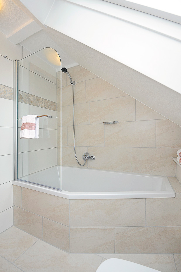 Ferienwohnung Erlenwohnung - Badezimmer