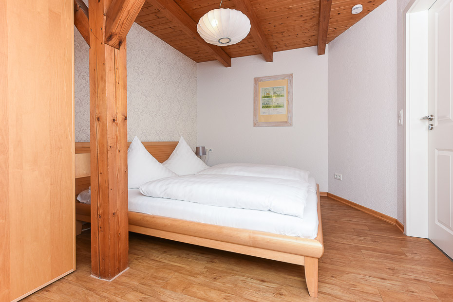 Ferienwohnung Erlenwohnung - Schlafzimmer 1