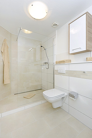 Ferienwohnung „Früchtboen“ - Badezimmer