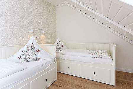 Ferienwohnung „Früchtboen“ - Schlafzimmer 2/Kinderzimmer