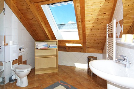 Ferienwohnung Galeriewohnung - Badezimmer