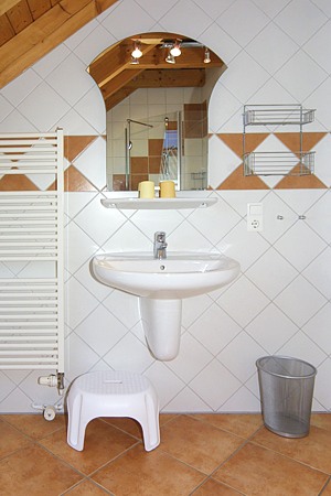 Ferienwohnung Galeriewohnung - Badezimmer