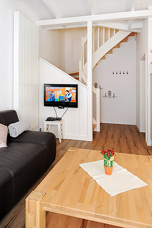 Ferienwohnung Milchkammer 1 - Wohnzimmer mit integriertem Küchenbereich