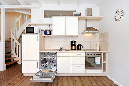 Ferienwohnung Milchkammer 1 - Wohnzimmer mit integriertem Küchenbereich