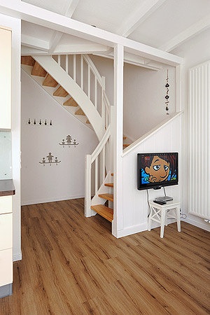 Ferienwohnung Milchkammer 2 - Wohnzimmer mit integriertem Küchenbereich