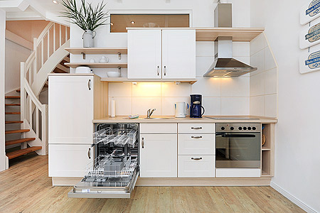 Ferienwohnung Milchkammer 3 - Wohnzimmer mit integriertem Küchenbereich