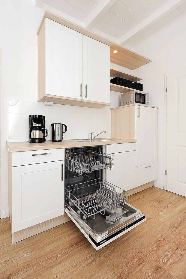 Ferienwohnung Milchkammer 5 - Wohnzimmer mit integriertem Küchenbereich