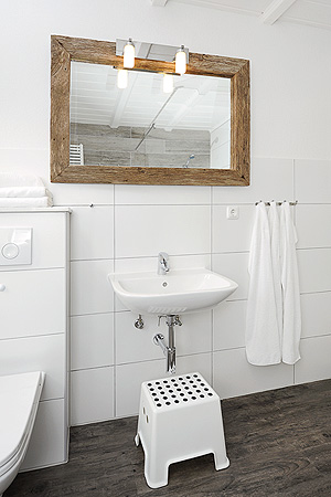 Ferienwohnung „Ünnert Oeken“ - Badezimmer