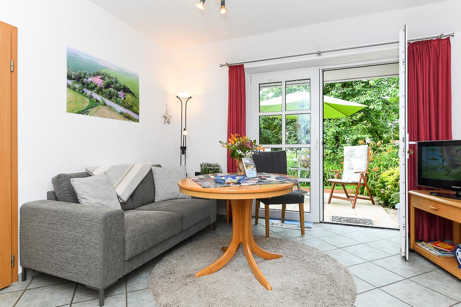 Ferienwohnung „Seestern“ - Wohnraum mit integrierter Küche