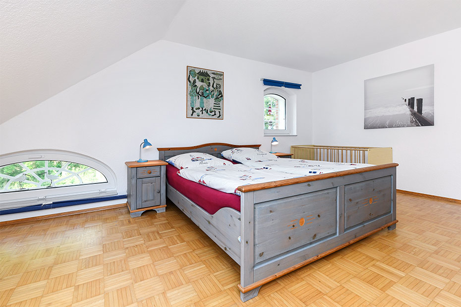 Ferienwohnung „Utkiek“ - Schlafzimmer 1