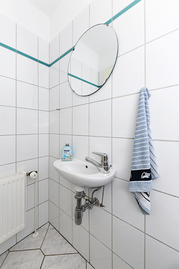 Ferienwohnung „Utkiek“ - separates WC im Obergeschoss