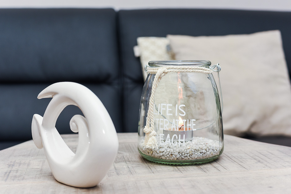 Ferienwohnung „Ost“ - Wohnzimmer mit integriertem Küchenbereich