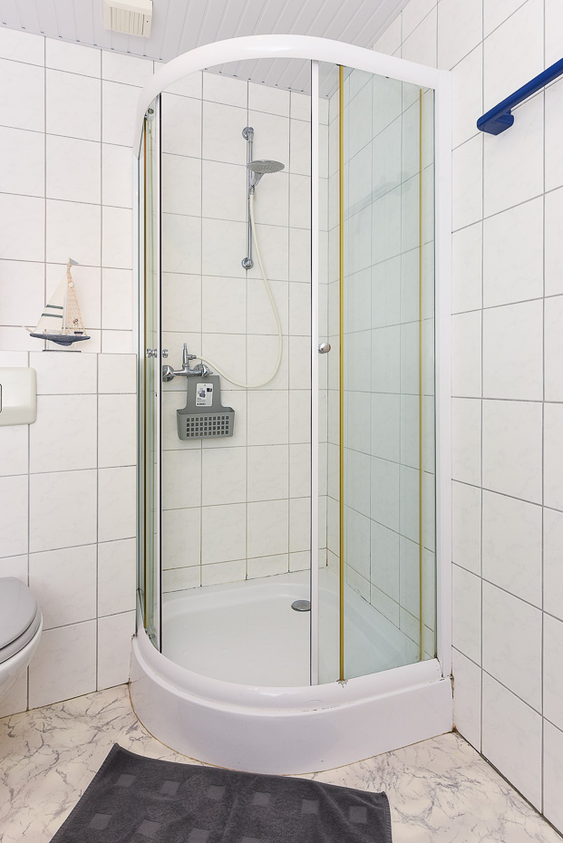 Ferienwohnung „Süd“ - Badezimmer