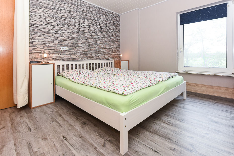 Ferienwohnung „West“ - Schlafzimmer