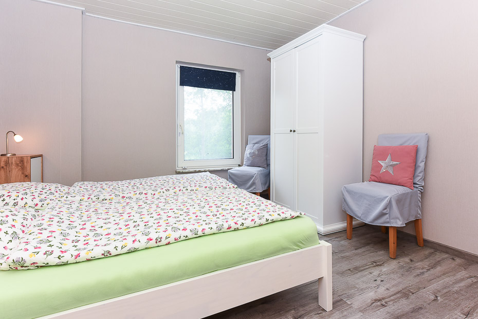 Ferienwohnung „West“ - Schlafzimmer