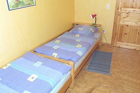 Ferienwohnung „Weizen“ - Schlafzimmer 2/Kinderzimmer