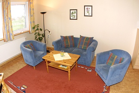 Ferienwohnung „Weizen“ - Wohnraum mit integrierter Küche