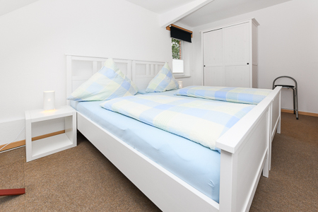 Ferienwohnung „Hof Tjarks“ - Schlafzimmer 1