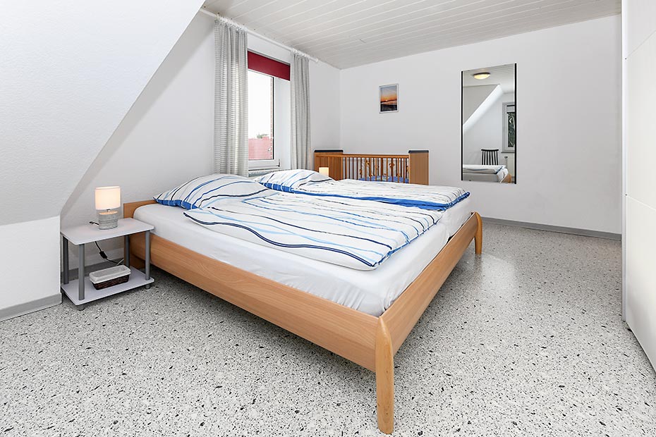 Ferienwohnung „Weitblick“ - Schlafzimmer 1
