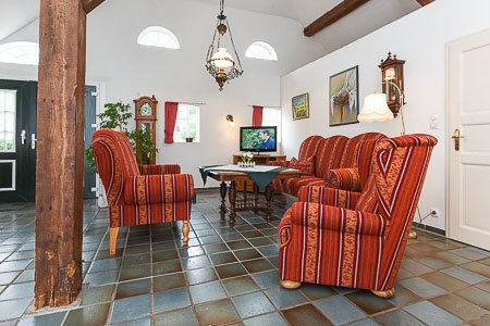 Ferienwohnung im Landhaus „Eulennest“ - Wohnzimmer mit integriertem Küchenbereich