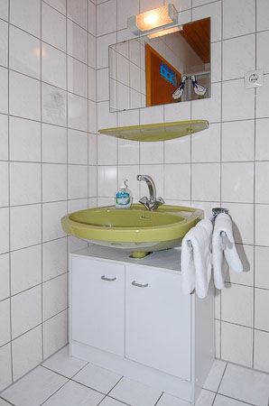 Ferienwohnung „Haus Fooken“ - Badezimmer