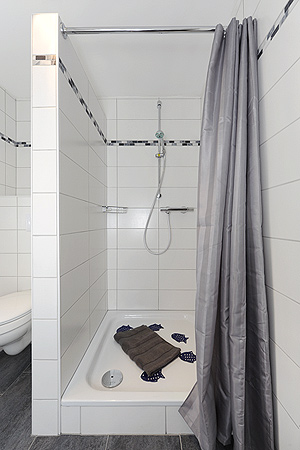 Ferienwohnung „Obergeschoss“ - Badezimmer