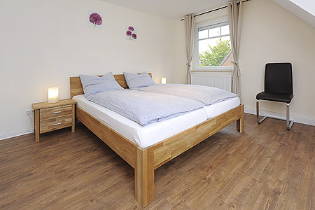 Ferienwohnung „Obergeschoss“ - Schlafzimmer 1