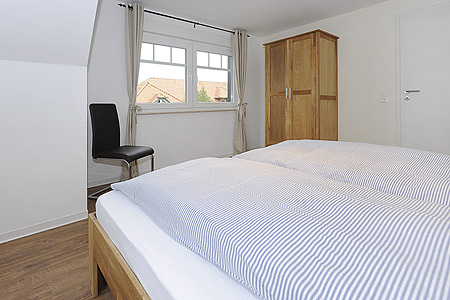 Ferienwohnung „Obergeschoss“ - Schlafzimmer 1