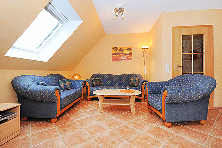 Ferienwohnung - Wohnzimmer mit integriertem Küchenbereich