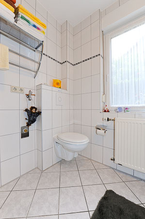 Ferienwohnung „Riegstra“ - Badezimmer