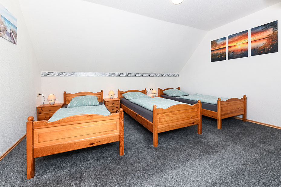 Ferienwohnung „Spielwiese“ - Schlafzimmer 2/Kinderzimmer